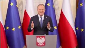 WŚCIEKŁY ATAK TUSKA na Nawrockiego i Glapińskiego. Broni niemieckiego kredytu jak niepodległości!