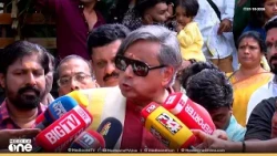 രാഹുൽ ​ഗാന്ധി ഈ നേരത്ത് വിദേശയാത്രക്ക് പോയത് ശരിയായോ? ശശി തരൂരിന്റെ മറുപടി