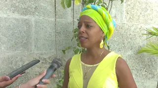 "Sobre sus Hombros La Alborada" book presented in Camagüey