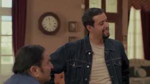 امك كي تتكى بحذايا تقول قاجو بصل متكي بجنبي