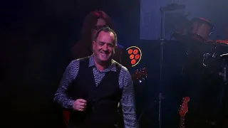 Neverne Bebe & Neno Belan - Rijeka snova (LIVE)