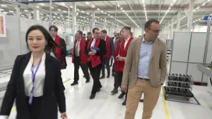 ÁTADTÁK AZ EVORING KFT. JÁSZFÉNYSZARUI GYÁRÁT