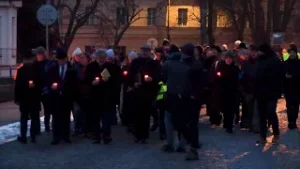TEREZÍN: Oběti holocaustu už potřetí připomněl Průvod světel