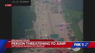 I-255 closed near Jefferson Barracks Bridge
