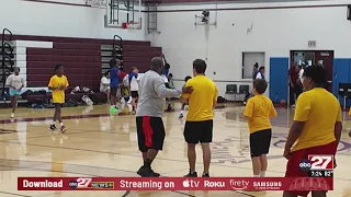 Harrisburg native, Globetrotter gives back to community through basketball camp