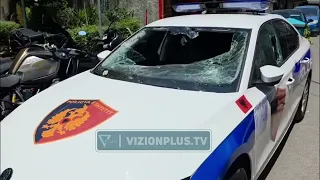 Protestuesit shkatërrojnë makinën e policisë