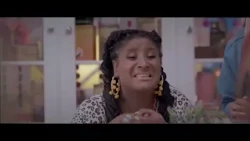 تسلّملي المزوق! مزوّدة إنتِ تحبّي مزوّدة؟ المزوق يعني المزوق. 😂❤️
