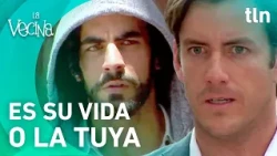 Cheo FOLLOWS THROUGH and shoots at Antonio to SAVE his life | La vecina Episode 70