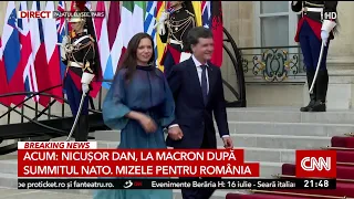 President Nicușor Dan arrives at the dinner hosted by Macron
