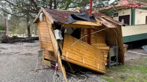Toda a zona da praia fluvial de Avô totalmente arrasada pela cheia da tempestade Kristin