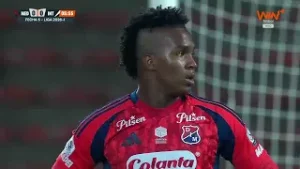 ✨⚽ ¡Gol de Internacional! ¡Dereck Moncada y un riflazo para romper la igualdad contra DIM!