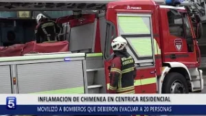 PRINCIPIO DE INCENDIO POR INFLAMACIÓN DE CHIMENEA MOVILIZA A BOMBEROS EN PLENO CENTRO