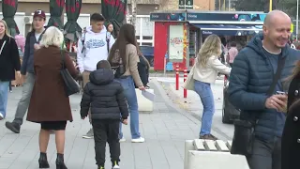 Slušalice i glasna muzika – tiha prijetnja sluhu mladih