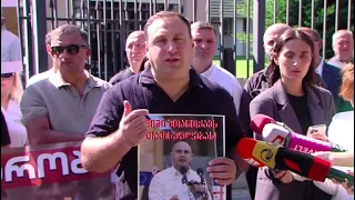 "აბსურდული ბრალდებით ლევან ხაბეიშვილის ციხეში გამოკეტვა  აჩვენებს, რომ საქართველოში არის დიქტატურა"