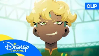 DRAGON STRIKER: Primer partido de la temporada: Rosas contra Dragones 🏆 | @disneychannelES
