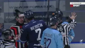 Hokej PP-BA 1:2 a PP-ZV 3:4pp