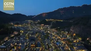 Mist, music, and night views boost tourism at the Great Wall in Simatai