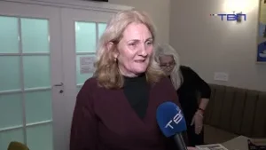 Održano književno veče u kafiću "Zvuci srca" - TV Pančevo