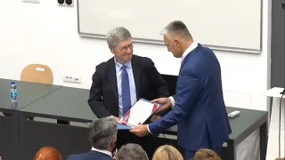 Džefriju Saksu uručen počasni doktorat Univerziteta u Banjaluci – 28.9.2026.