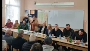 Delegacija Grada Kruševca obišla mesne zajednice Mačkovac i Globoder i razgovarala sa meštanima