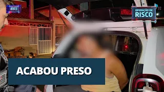 “Não te interessa”: Homem valentão suspeito de agredir a mulher enfrenta a polícia durante abordagem