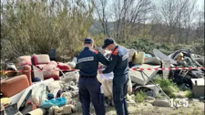 Palinuro abbandono rifiuti 8 persone denunciate Guardia Costiera 5mar