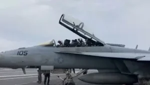 Иран Парсы шығанағында екі танкерді ұстады