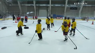 NHL Star Marco Rossi trains with the stars of tomorrow