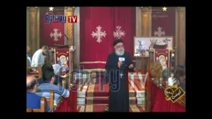 الست دي مش من بيئتنا ماتتعاشرش ازاي اكلمها