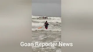 Goan Reporter::: 2 Fishing Canoes capssized along the benaulim coast, fisherman rescued