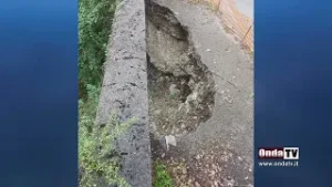 Chiusa per frana la Provinciale 157, Longi a rischio isolamento