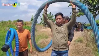 BANTU PETANI ATASI KEKERINGAN, KERABAT KALSEL SALURKAN POMPA AIR
