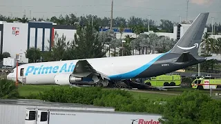 Amazon-Frachtflugzeug verunglückt in Miami: dichter Rauch und Flammen