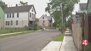 Man with serious injuries after early Sunday morning shooting