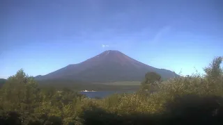 山中湖ライブカメラ タイムラプス映像（2026年7月29日） 提供：UTYテレビ山梨