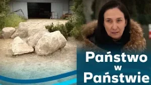 Rolnik pójdzie siedzieć za… kamienie? 14 policjantów nadzoruje prace ziemne w gminie.