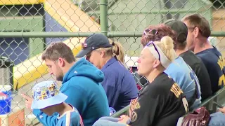 Milwaukee Brewers fans gear up for playoffs