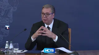 Ostavka Vučića