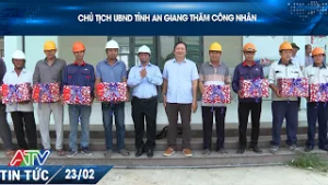 CHỦ TỊCH UBND TỈNH AN GIANG THĂM CÔNG NHÂN