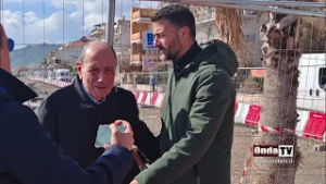 Si lavora per la difesa della costa colpita dalla mareggiata