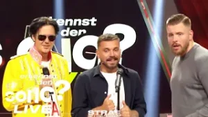 Papaya, Papaya, Coconut, Banana - Straf Karaoke Zeit! | Erkennst du den Song? LIVE | ProSieben