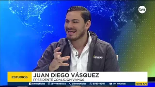 Juan Diego Vásquez reacts to the approval of electoral reforms in the first debate