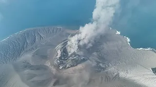 Vulkanausbruch in Indonesien: Flugverkehr lahmgelegt - Tausende sitzen fest