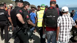 Caso omiso a la UIR: la Policía retira los puestos y estos reaparecen