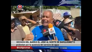 Residents of El Jebe neighborhood in northern Barquisimeto protest water service outages