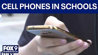 Minnesota teacher calls for statewide bell-to-bell cell phone ban in schools