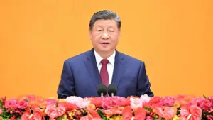 شي يوجه التهاني بالسنة الصينية الجديدة لاستقبال عام الحصان