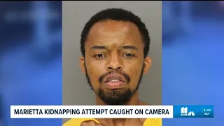 Mother defends children from attempted kidnapper at Marietta gas station