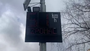 Radar u základní školy v Luhu zaznamenal 50 tisíc překročení rychlosti