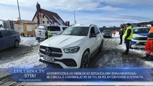 AUTORITĂȚILE DIN DÂMBOVIȚA AU DEBLOCAT SITUAȚIA DIN ZONA MONTANĂ - SE CIRCULĂ CONTROLAT PE DJ 713